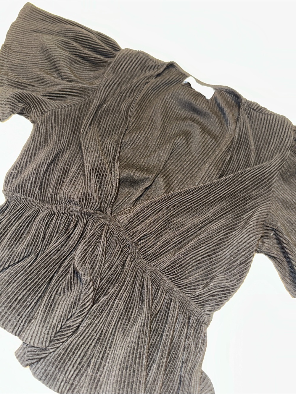 Urban outfitters Black Pleated V-Neck Flutter Sleeve Top size XS - Picture 2 of 6